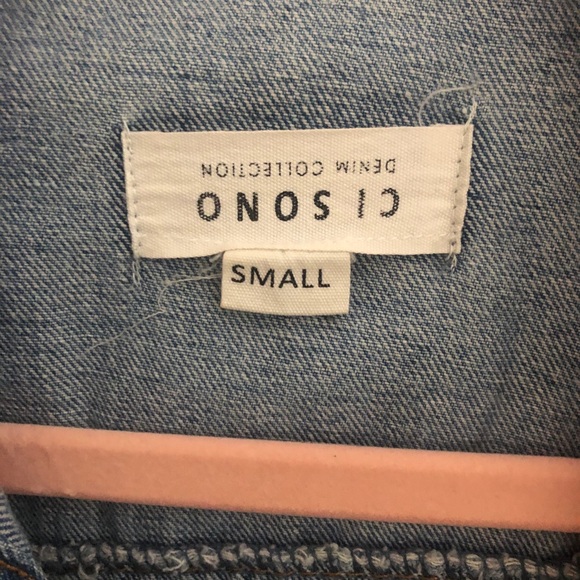 Distressed jean jacket - Picture 3 of 3